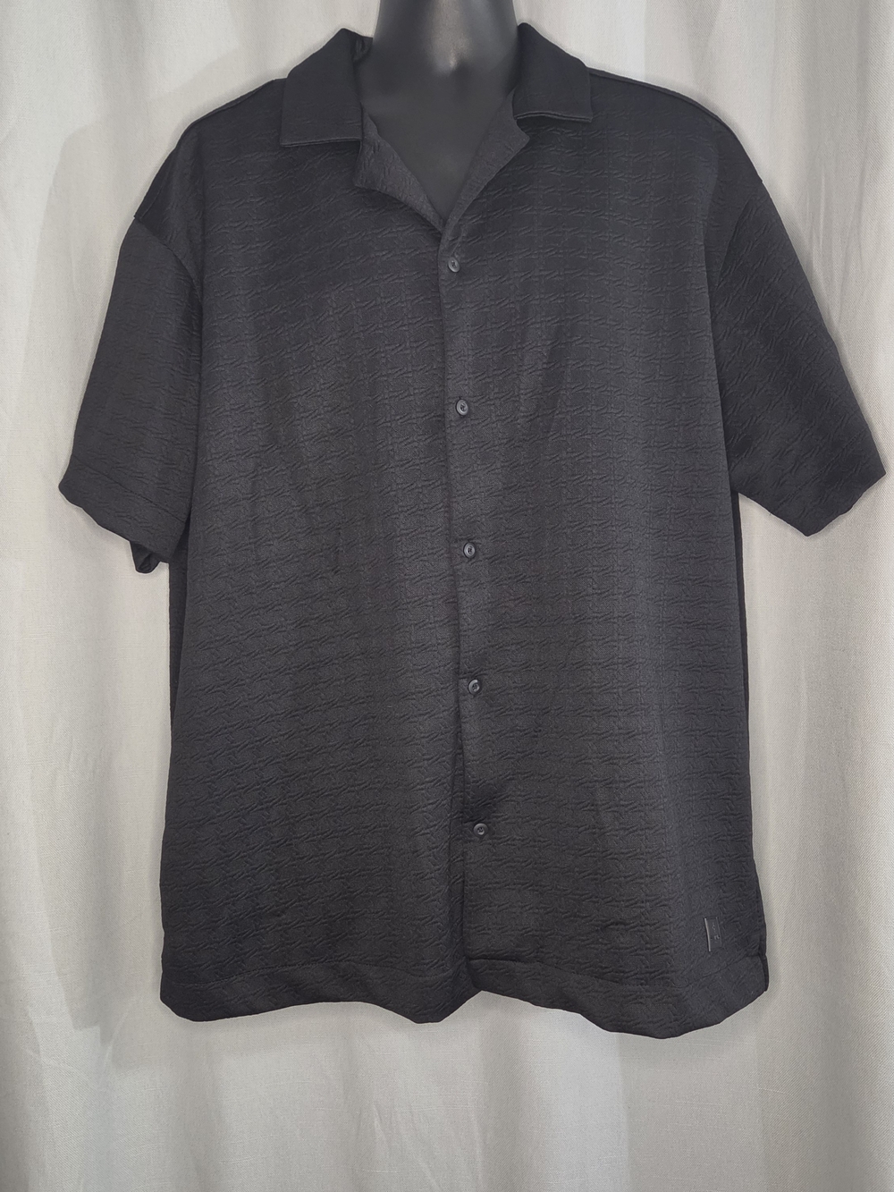 Saints Studio Men's Black Short Sleeve Button-Up Shirt Size 2XL